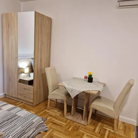 Apartment Mavero-Free Private Parking Zagabria Esterno foto