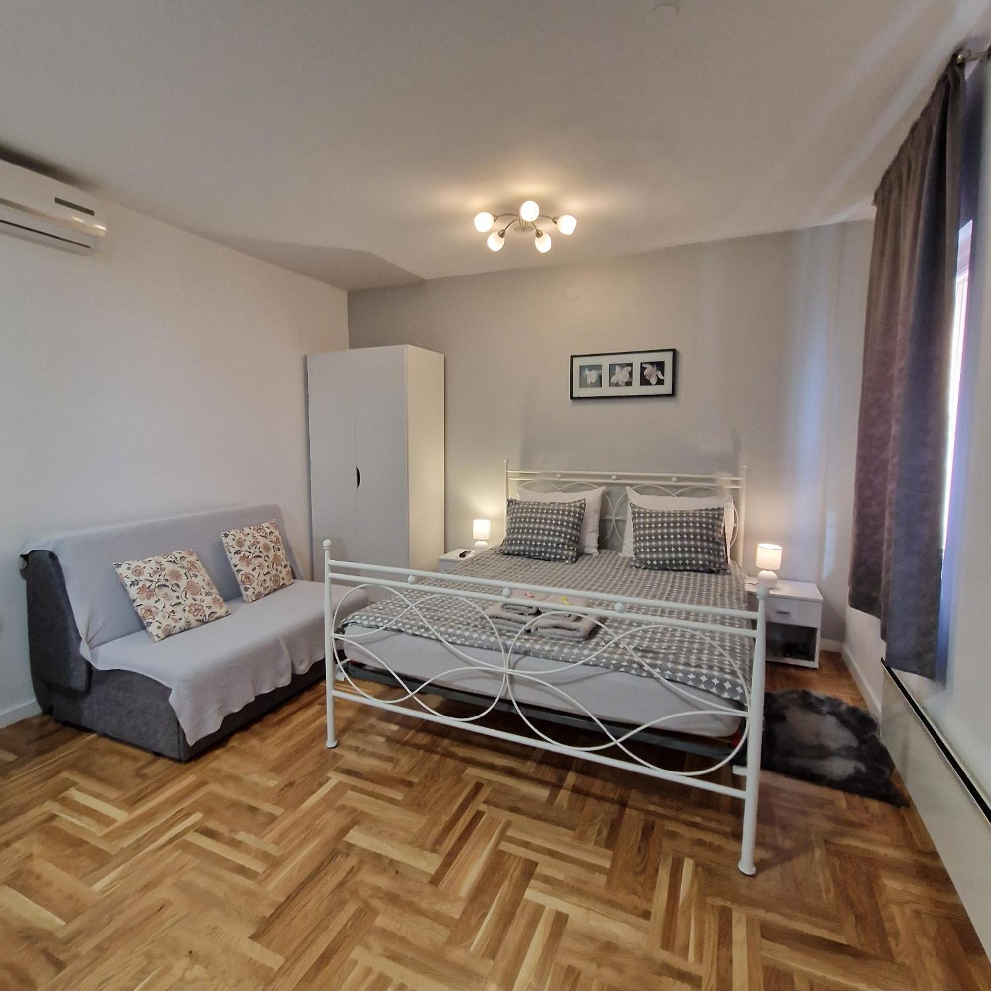 Apartment Mavero *
