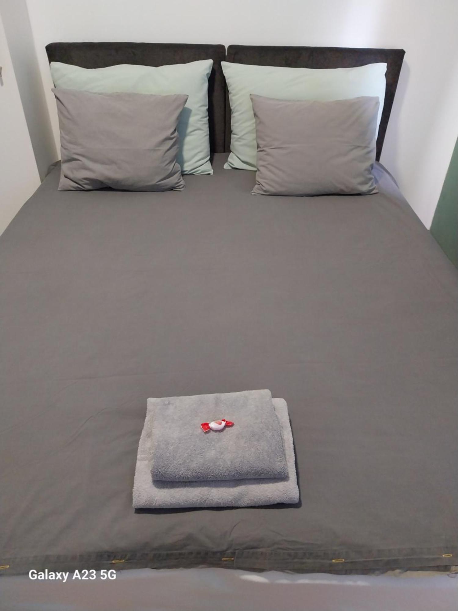 Mavero Apartment